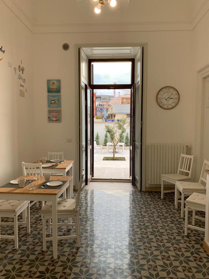 Corte Bianca Acomodação com café da manhã Trani Exterior foto
